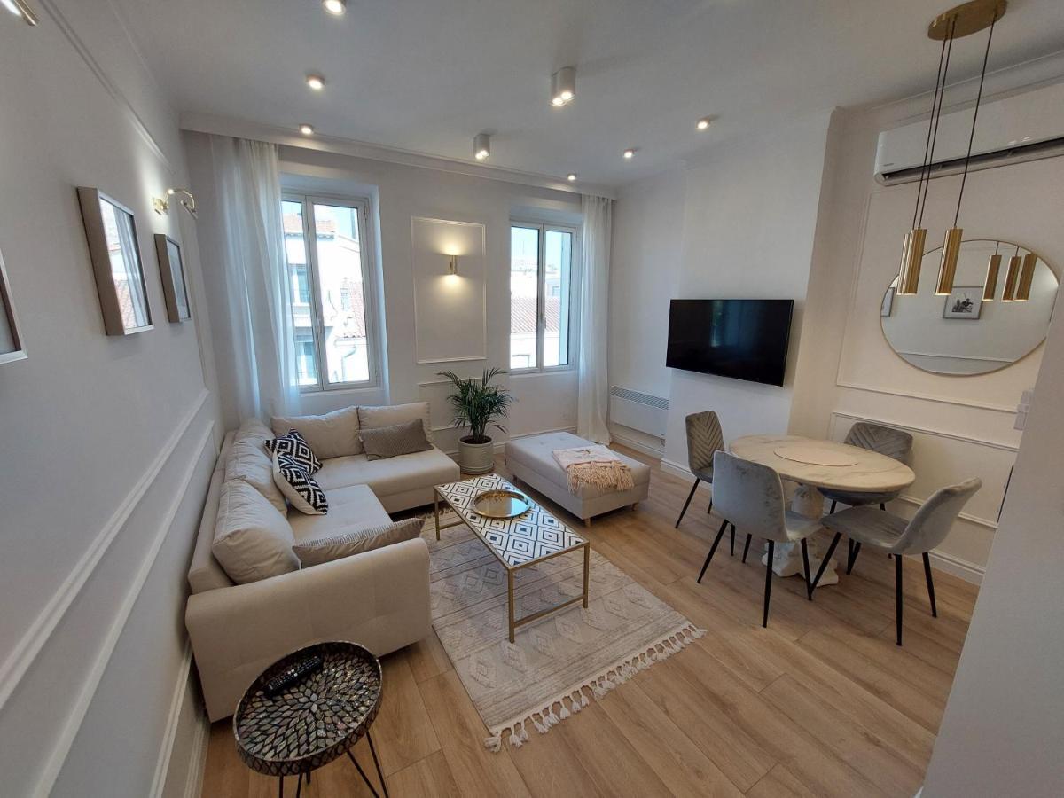 Saint Raphael'S Apartment, Classe 3 Etoiles エクステリア 写真